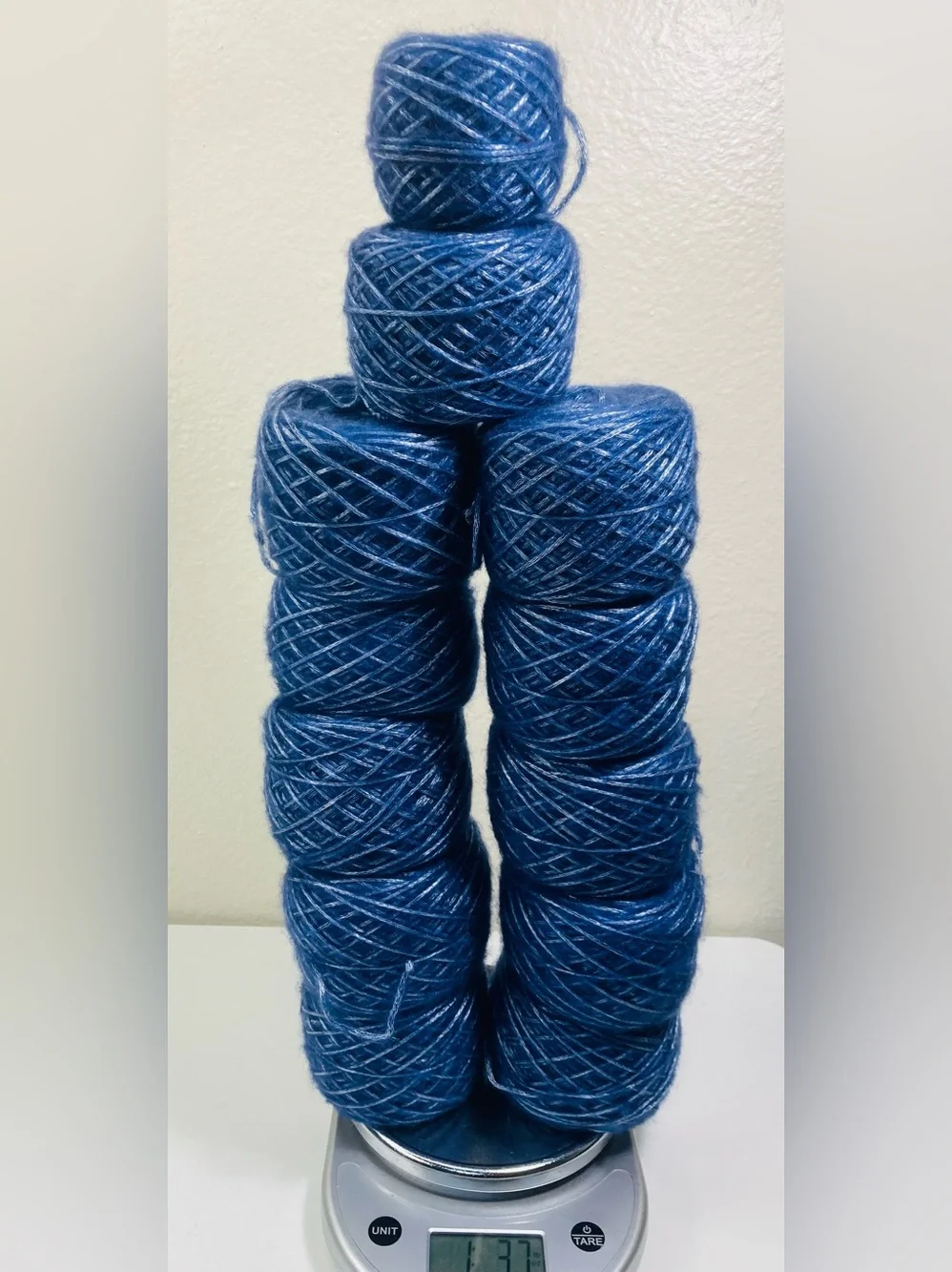 559g / 1.37lbs Rozetti Yarns Merino Mist 60% Viscose 20% Acrylic 20% Merino Wool